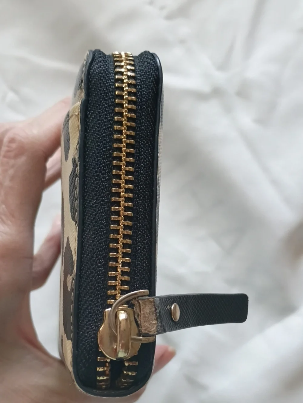 Kate spade zip around wallet animal leopard print